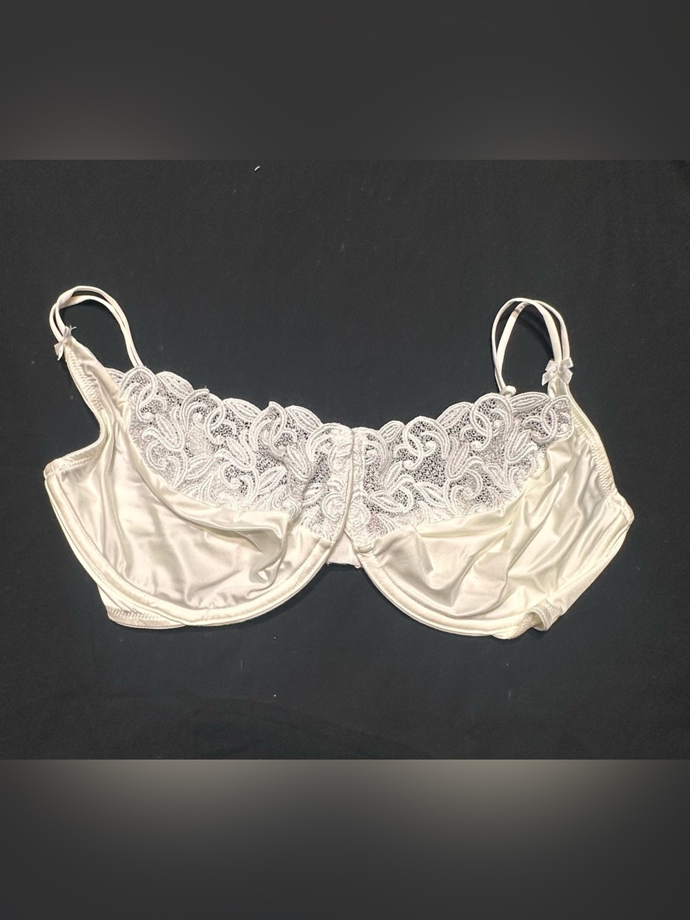 Victoria's Secret Satin Underwire Bra - Ivory